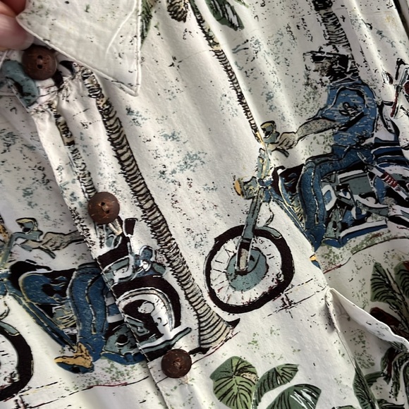 AVI COLLECTION BY KAHALA HAWAIIAN ISLANDS XL short sleeve button down - Picture 7 of 9